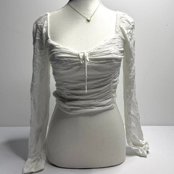 White Light Weight Hollister Long Sleeve Perfect Going Out Top  XS - Picture 1 of 5